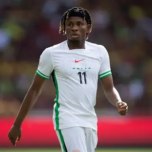 Samuel Chukwueze: Winger Listrik dari Nigeria yang Coba Nyalain Sayap AC Milan